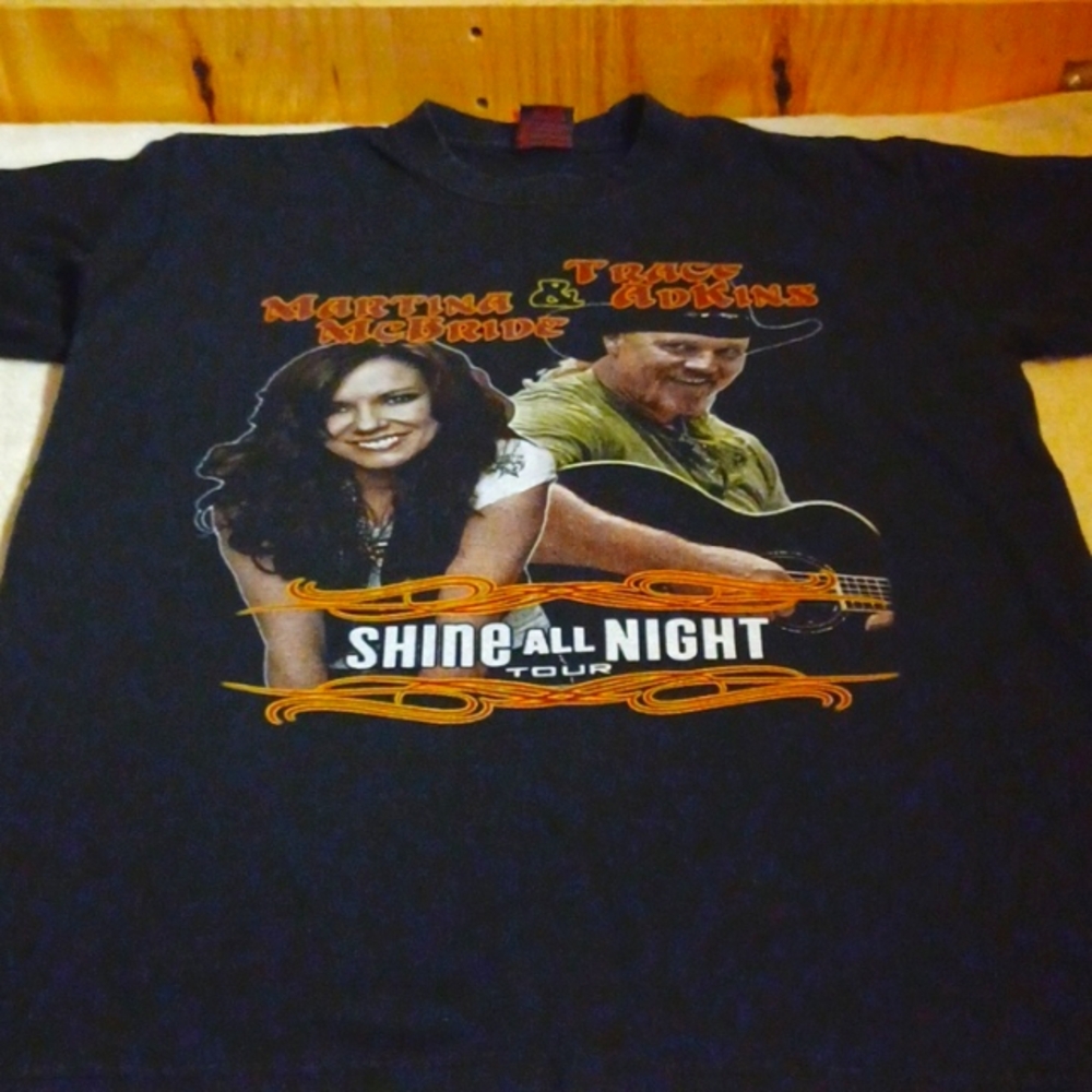 Trace Adkins and Martina McBride 2010 Concert Tour Tee, Size Medium